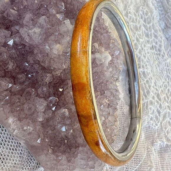 Vintage Sponge Coral Bangle - Picture 5 of 10